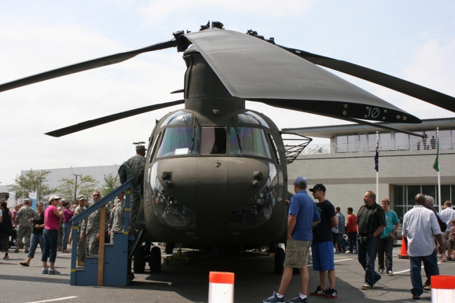 Boeing CH-47D Chinook Seattle 2012