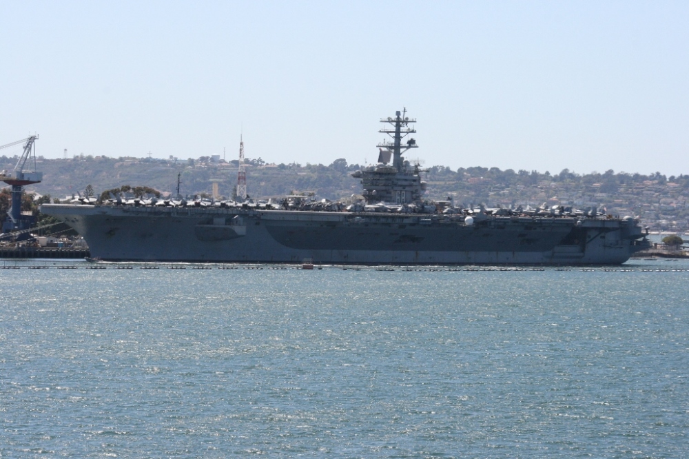 USS Nimitz (CVN-68) San Diego