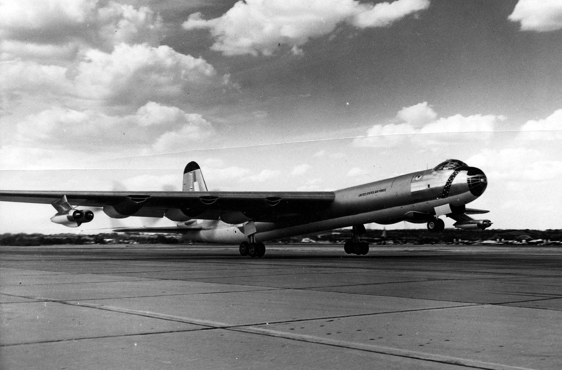 convair-b-36j-75-cf-sn-52-2827-the-last-production-b-36j-u-s-air-force-photo-060720-f-1234s-029.jpg