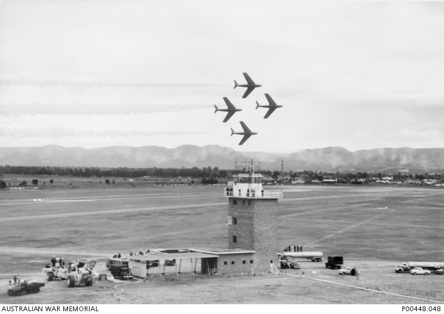 RAAF Black Diamonds aerobatic team flying the CAC Sabre at Richmond ...