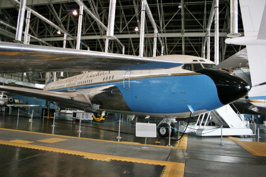 Air Force One Kennedy SAM 26000 in the Presidential Gallery at the National Museum of the USAF in 2009 (Wright Patterson AFB). 