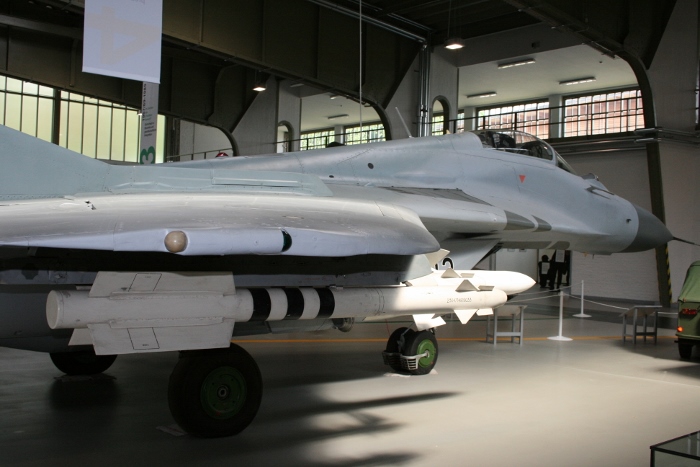 MiG-29 Luftwaffe AA-10 AA-11 missiles