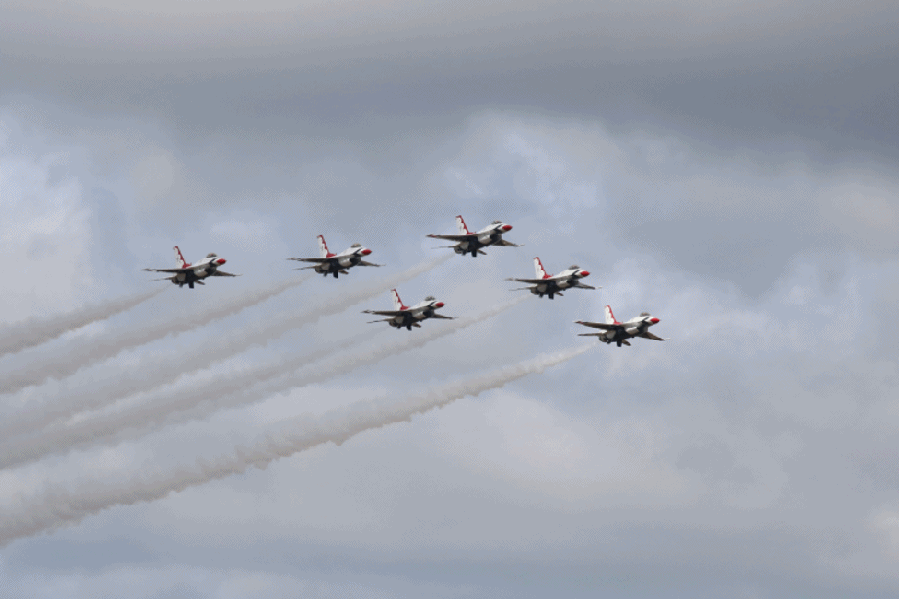 USAF Thunderbirds JBLM Airshow 2016