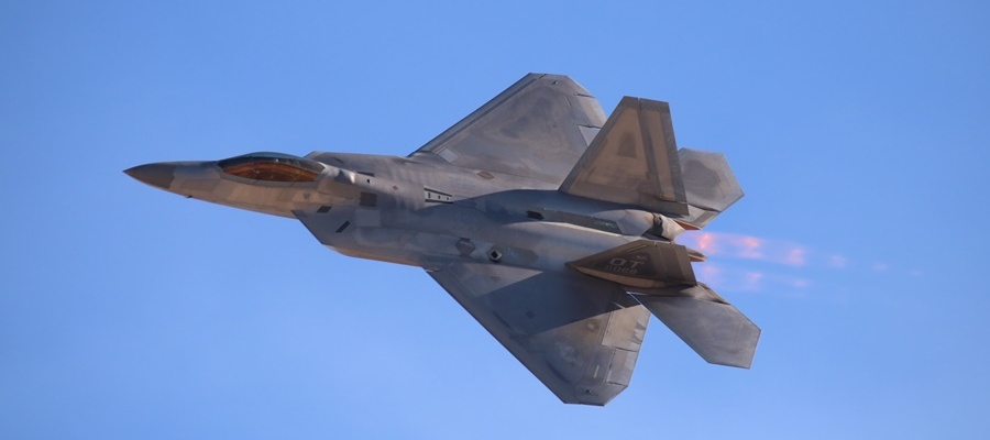 F-22 top pass with afterburner Aviation Nation 2016