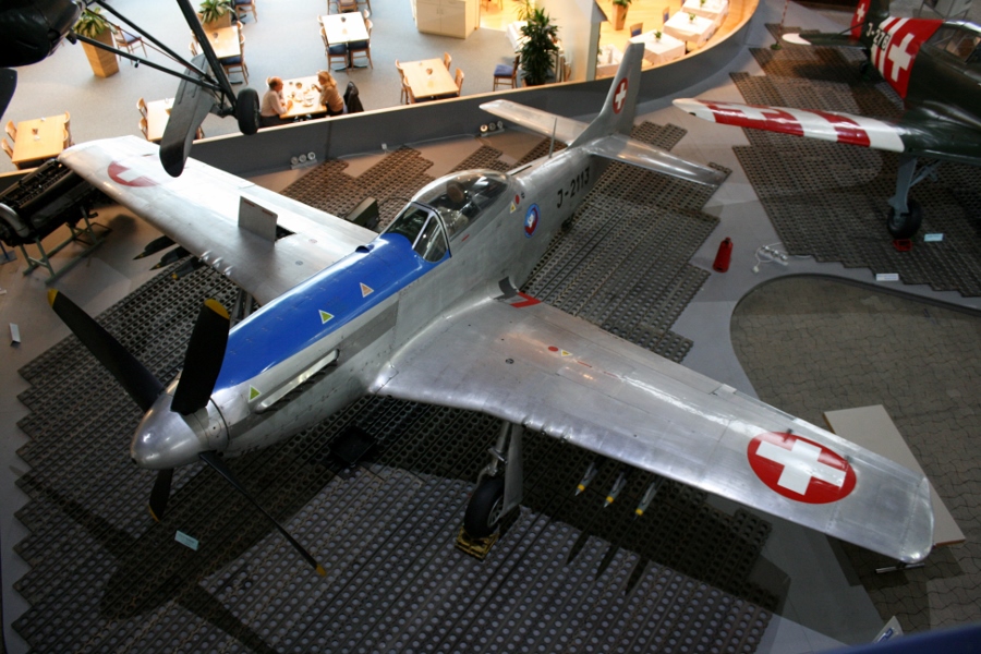 Swiss Air Force Centre P-51D Mustang J-2113